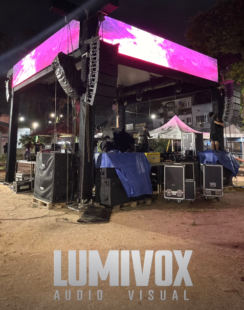 Montagem CarnavoZ - Lumivox Áudio Visual